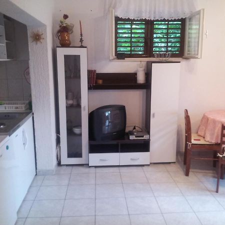 Zora Appartement Seget Vranjica Buitenkant foto