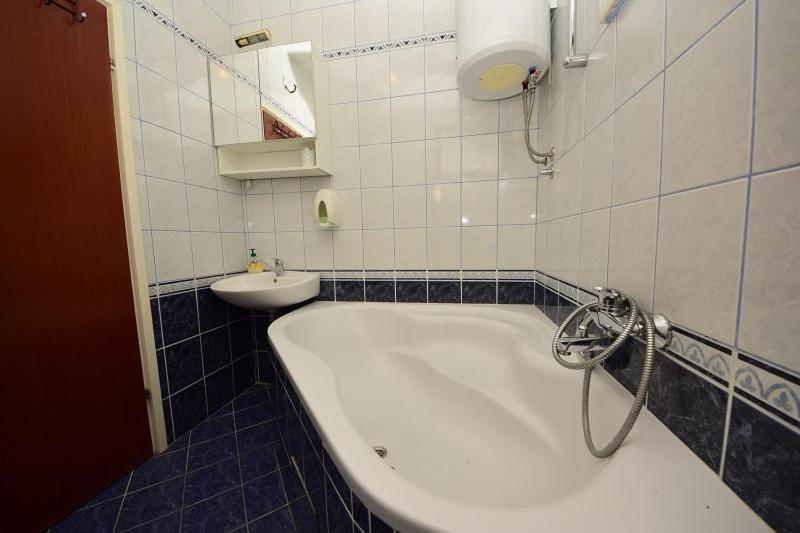 Zora Appartement Seget Vranjica Buitenkant foto