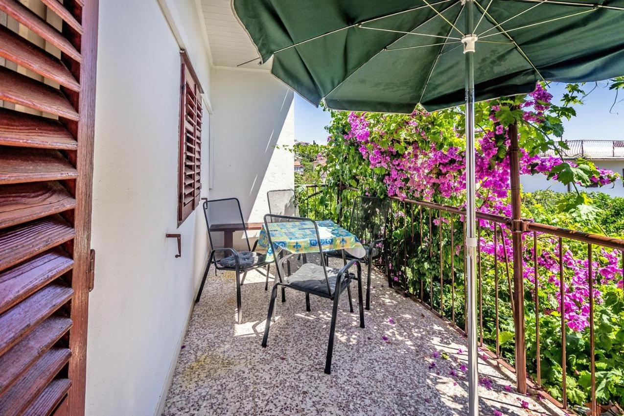 Zora Appartement Seget Vranjica Buitenkant foto